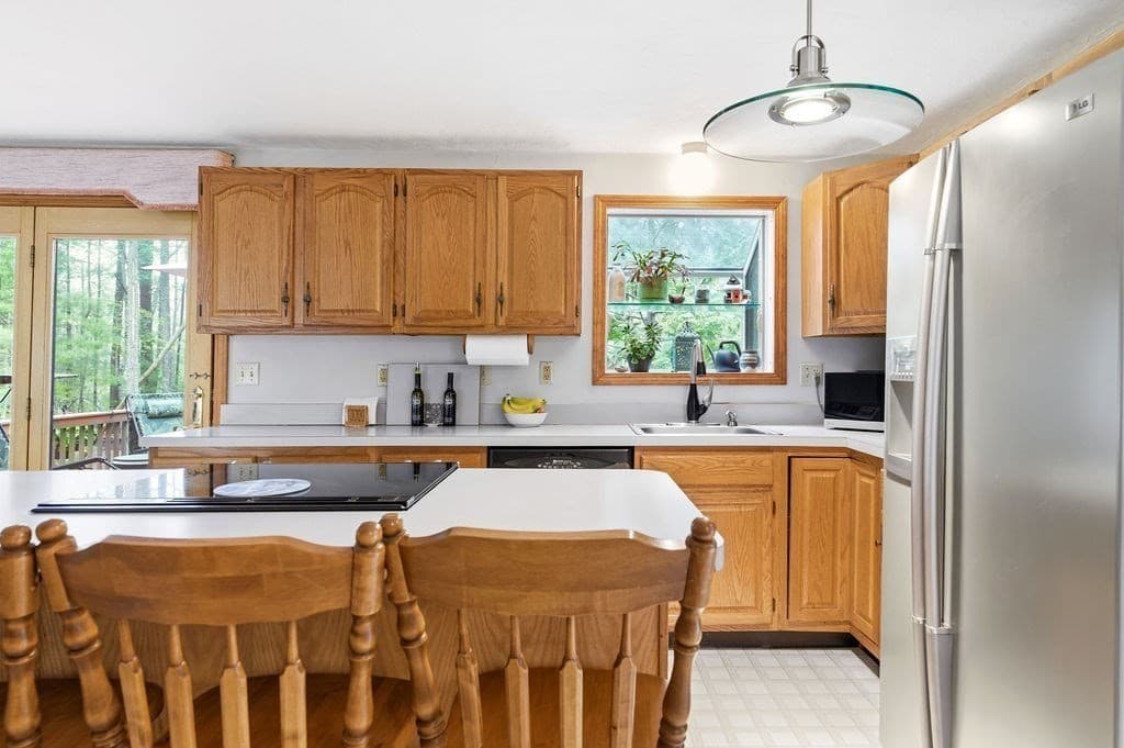 71 Harvey St, Taunton MA 02780 photo 5