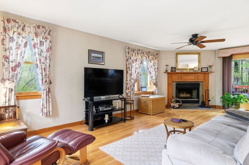 71 Harvey St, Taunton MA 02780 photo 10