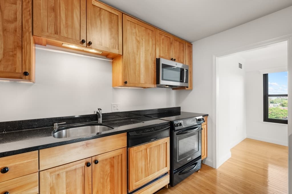 Stock Cooperative at 16 Harcourt St # 9G, Boston MA 02116, Boston, photo 16 of 35