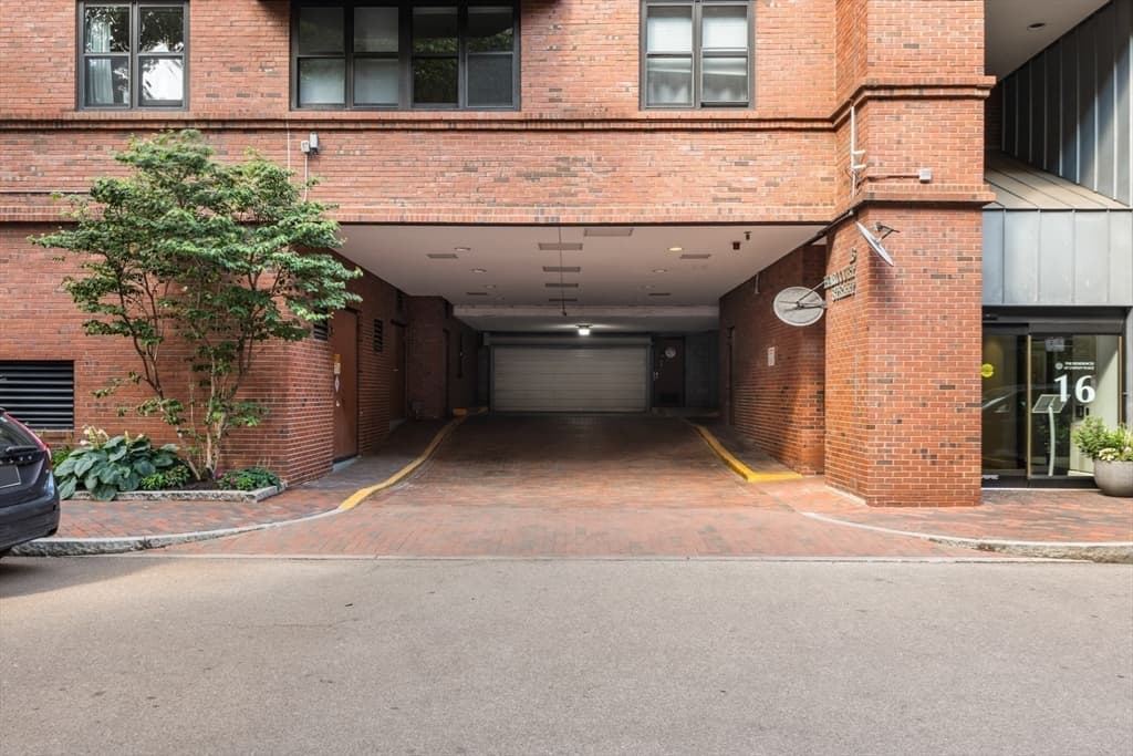 Stock Cooperative at 16 Harcourt St # 9G, Boston MA 02116, Boston, photo 28 of 35