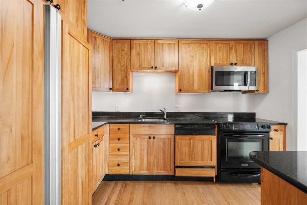 Stock Cooperative at 16 Harcourt St # 9G, Boston MA 02116, Boston, photo 15 of 35