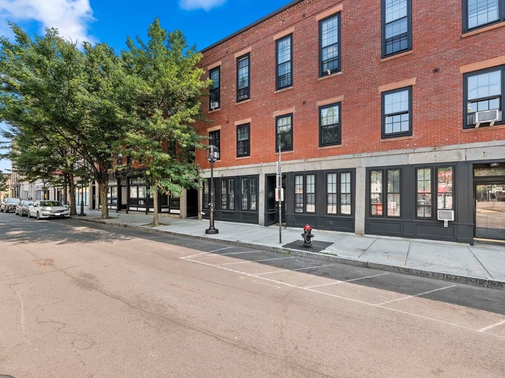 157-165 Winnisimmet St # 3C, Chelsea MA 02150 photo 2