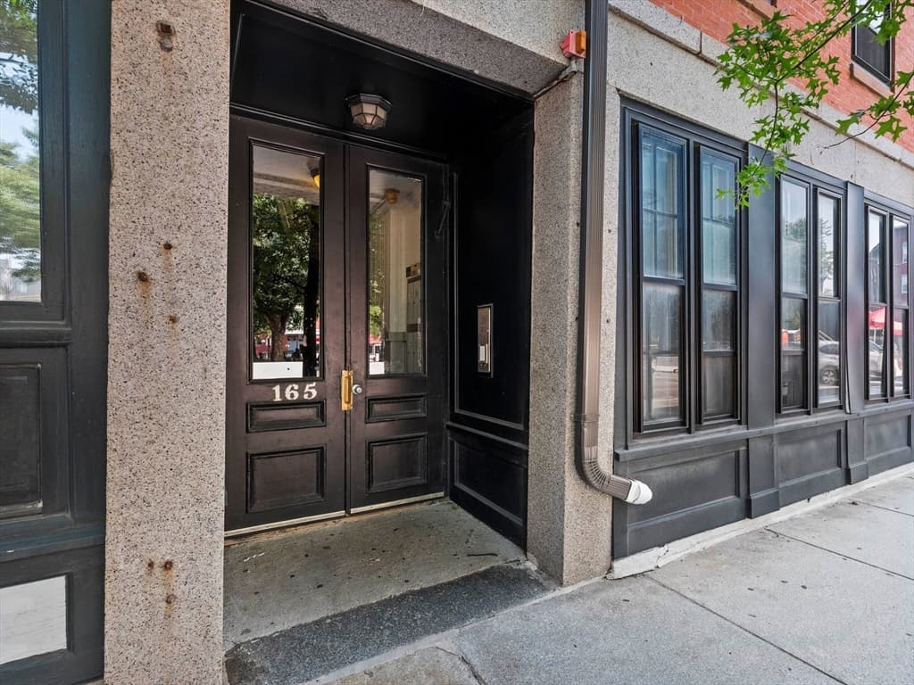 157-165 Winnisimmet St # 3C, Chelsea MA 02150 photo 3