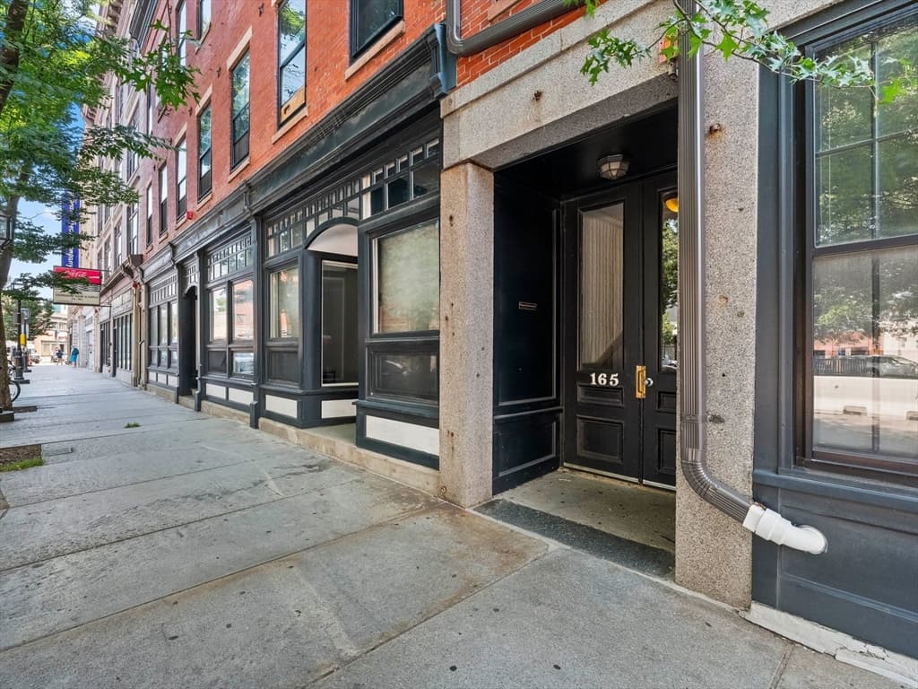 157-165 Winnisimmet St # 3C, Chelsea MA 02150 photo 4