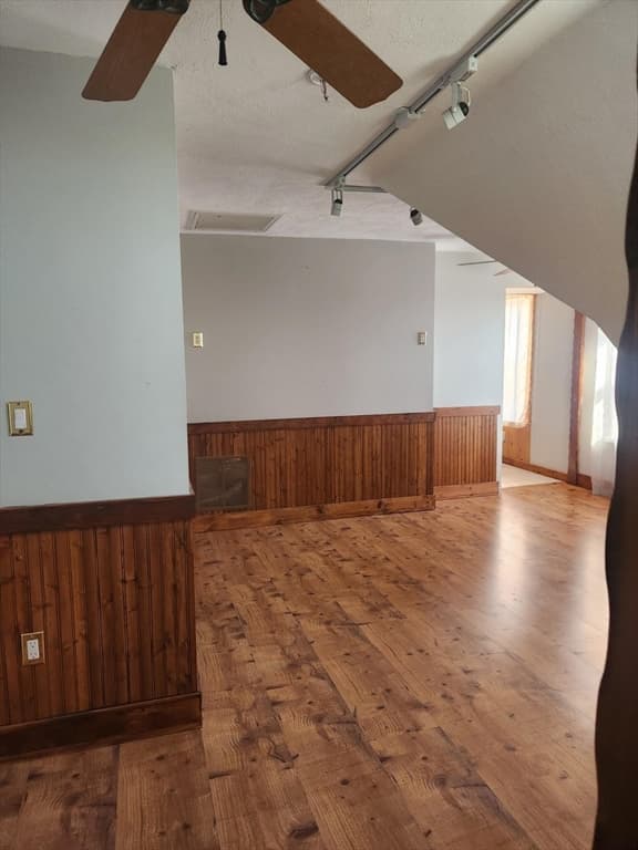 106 Mill St, Worcester MA 01603 photo 12