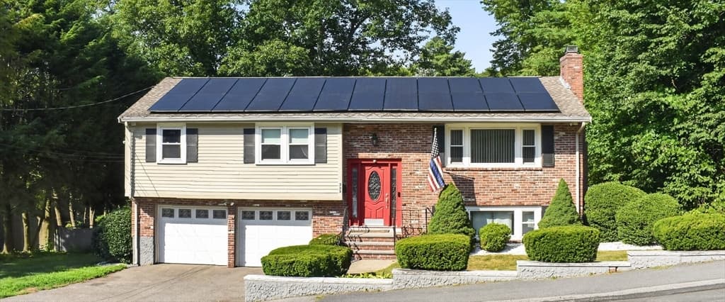 223 Robert Rd, Dedham MA 02026