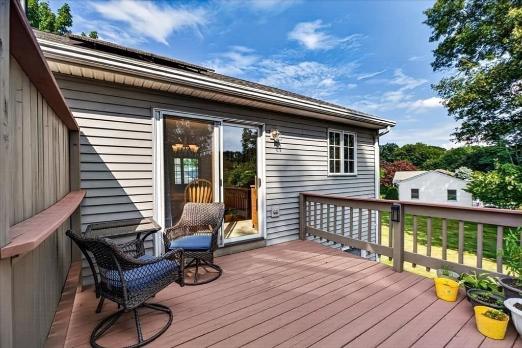 43 Zachary Ln, Agawam MA 01001 photo 19