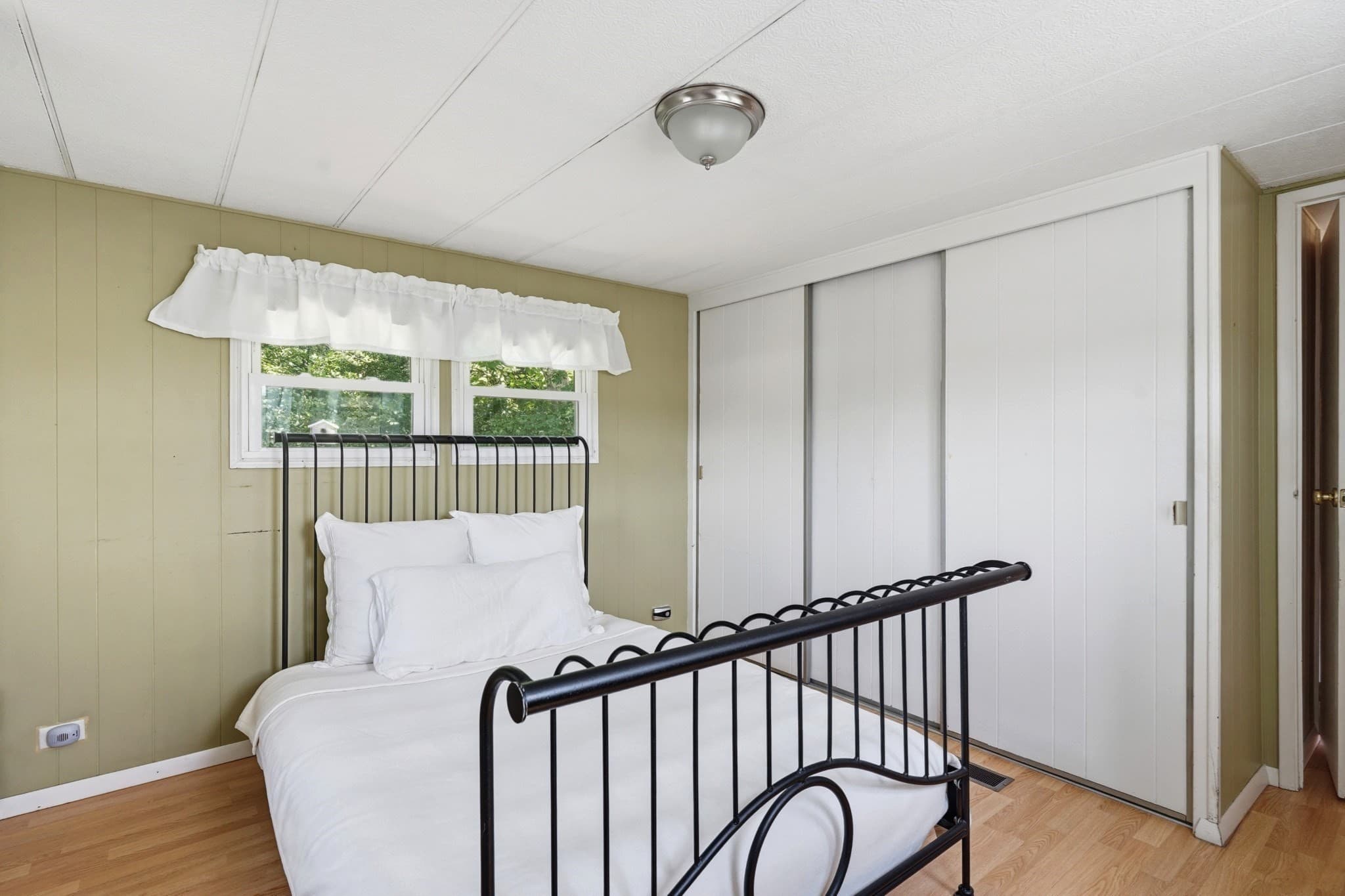 Mobile Home at 57 Liberty Drive, Attleboro MA 02703, Attleboro, photo 13 of 19