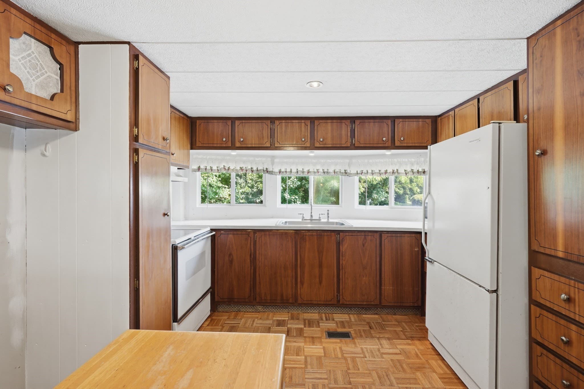 Mobile Home at 57 Liberty Drive, Attleboro MA 02703, Attleboro, photo 7 of 19
