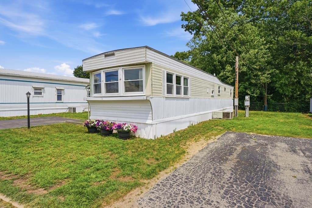 7 Liberty Drive, Attleboro MA 02703 photo 2