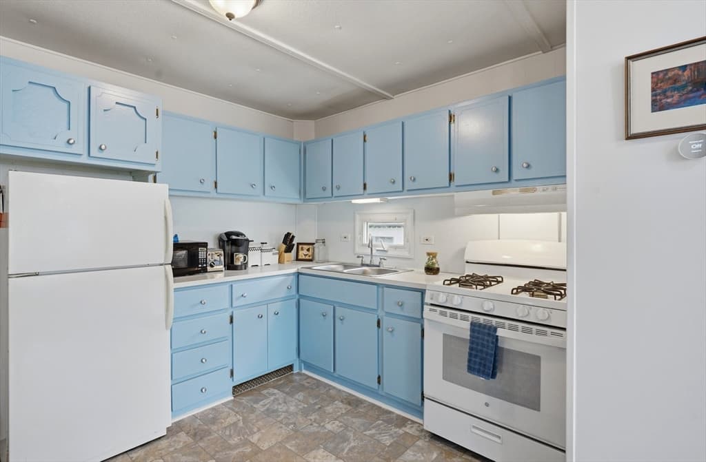 7 Liberty Drive, Attleboro MA 02703 photo 6