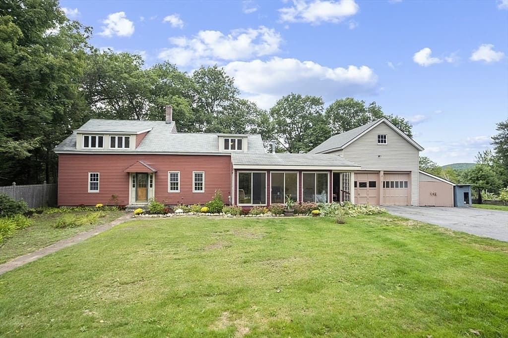 200 Lake Rd, Ashburnham MA 01430