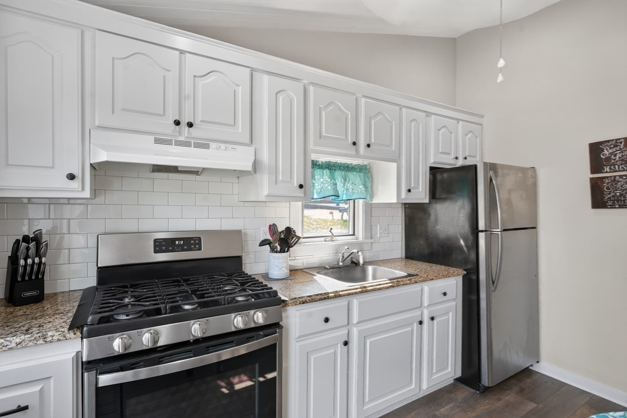 Single Family Residence at 21 W Spring St, Tisbury MA 02568, photo 12 of 34