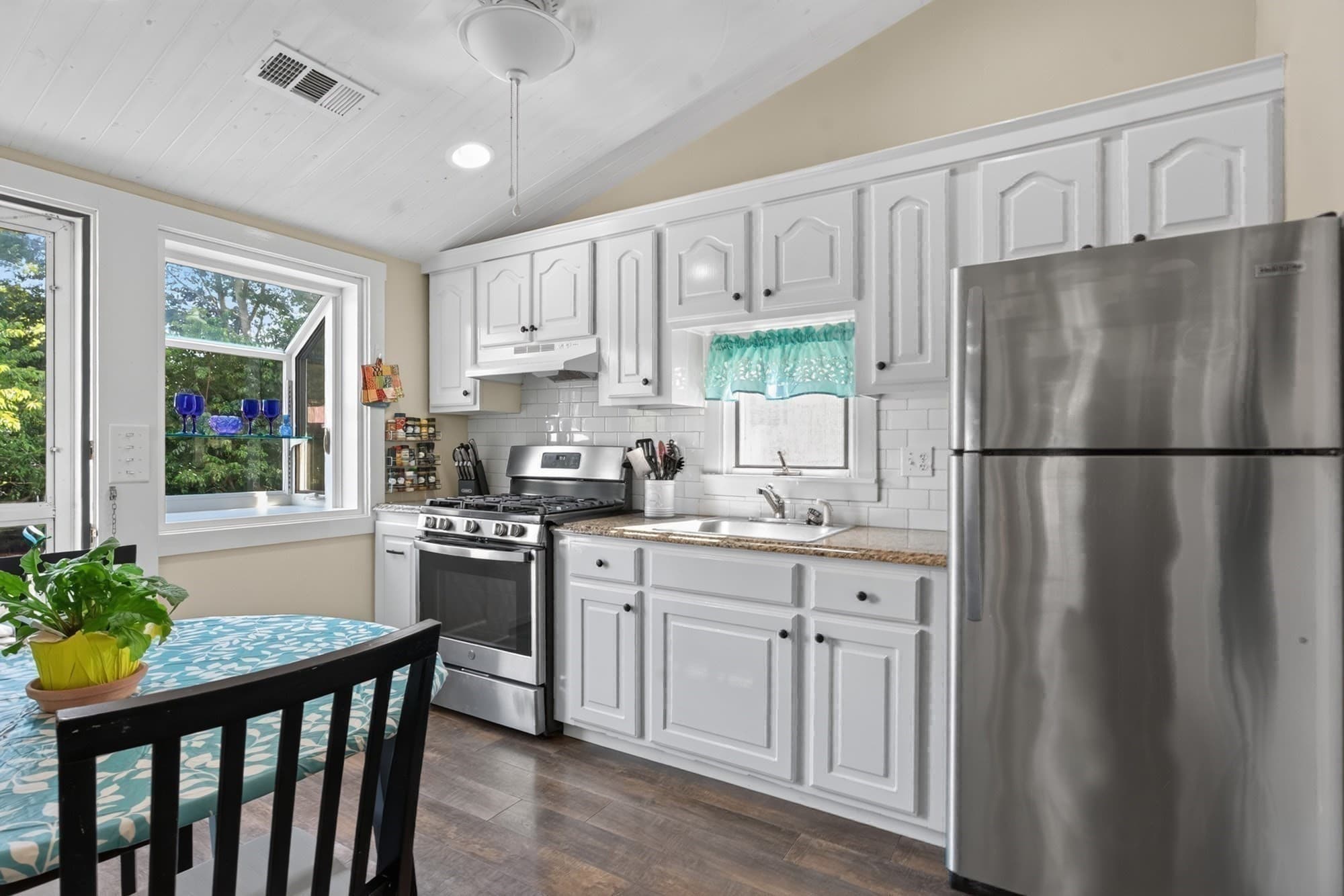 Single Family Residence at 21 W Spring St, Tisbury MA 02568, photo 11 of 34