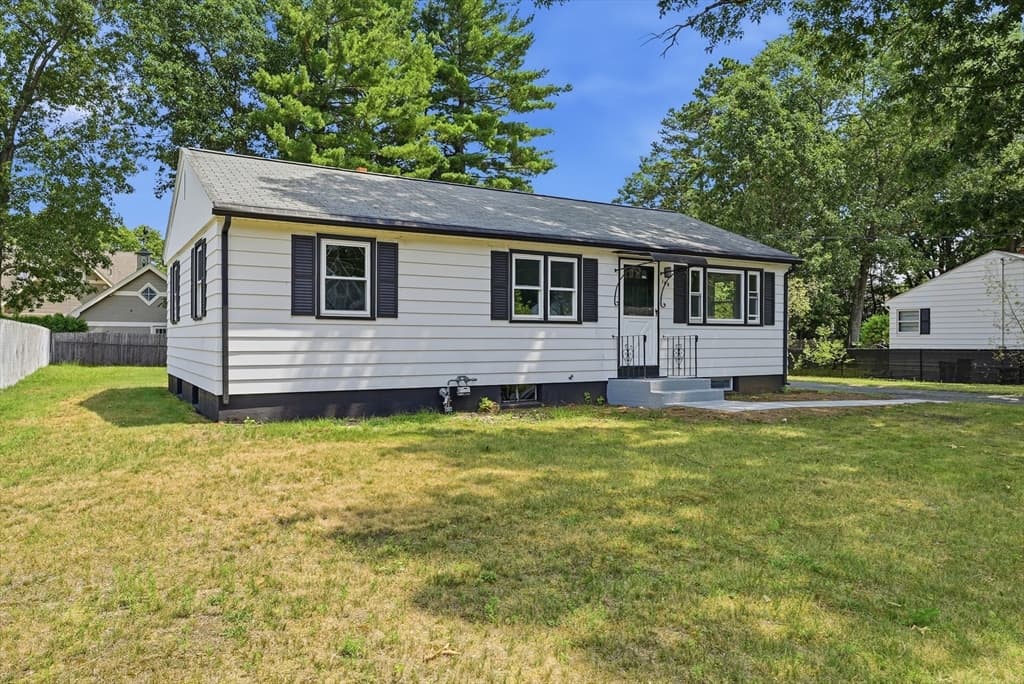 169 Slater Ave, Springfield MA 01119