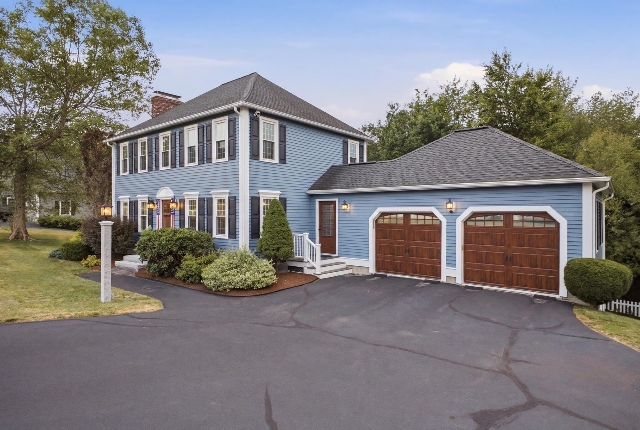 Single Family Residence at 13 Watson Lane, Rutland MA 01543, photo 2 of 41