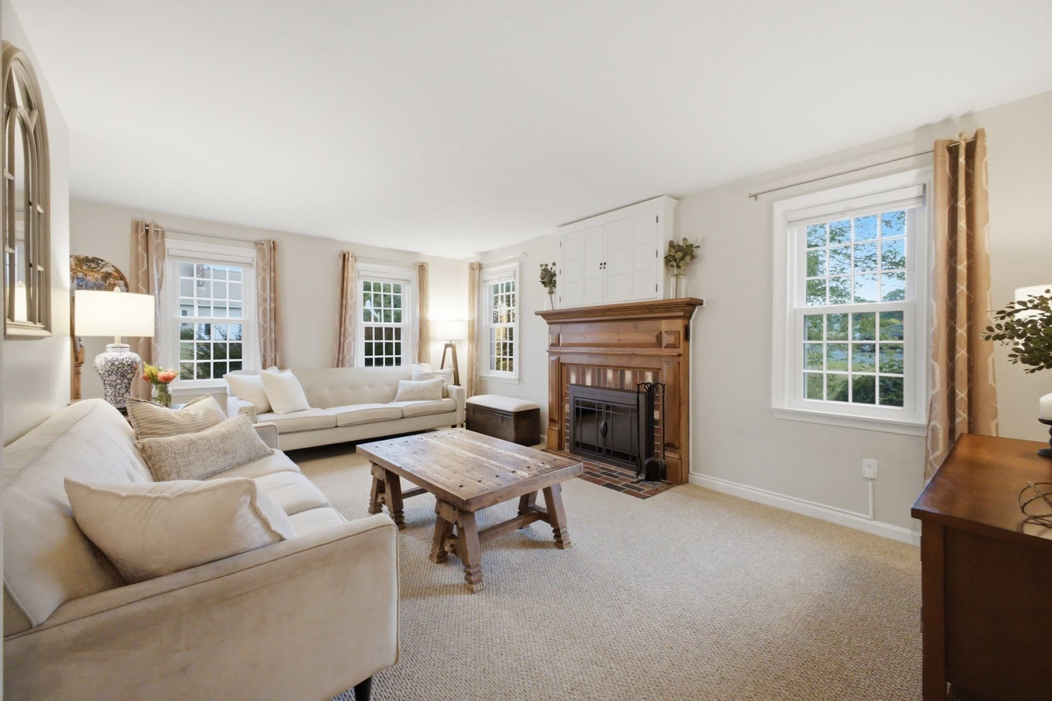 Single Family Residence at 13 Watson Lane, Rutland MA 01543, photo 7 of 41