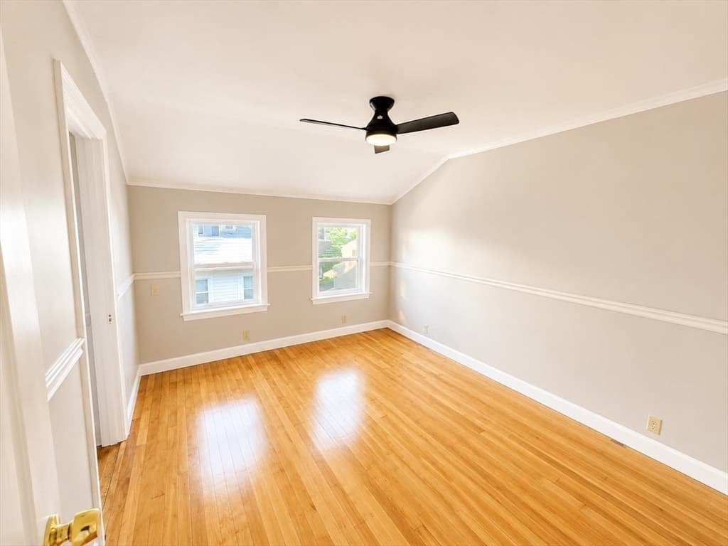 89 Sayles St, Lowell MA 01851 photo 14