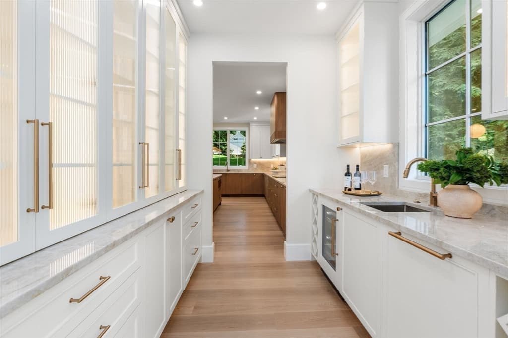 308 Prince, Newton MA 02465 photo 14