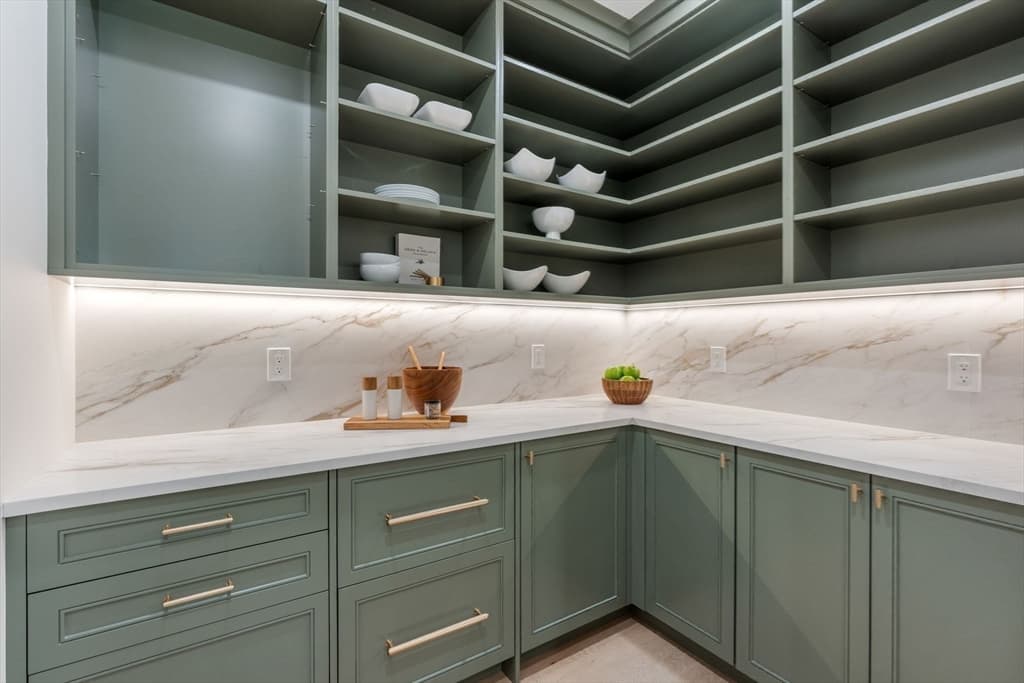 308 Prince, Newton MA 02465 photo 15