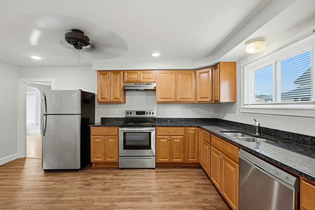 86 Brimsmead St, Marlborough MA 01752 photo 21