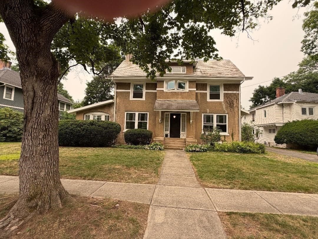 Single Family Residence at 19 Wellesley Rd, Holyoke MA 01040, Holyoke, photo 3 of 27