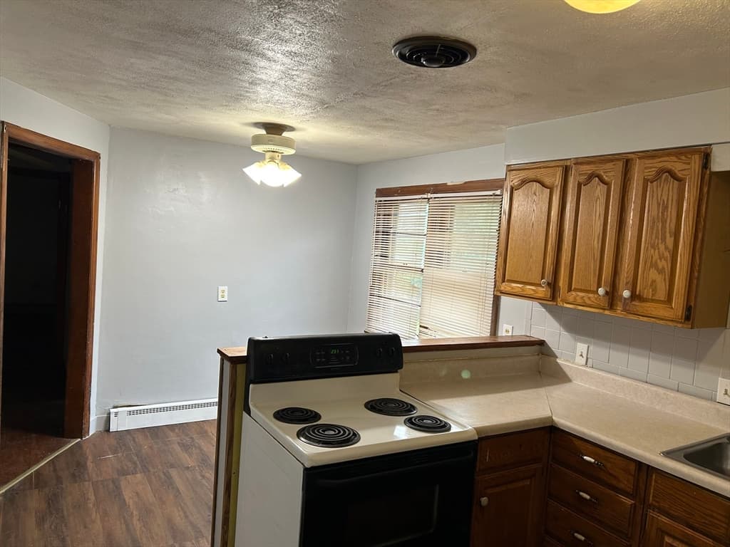 282 Island Pond Road, Springfield MA 01118 photo 4