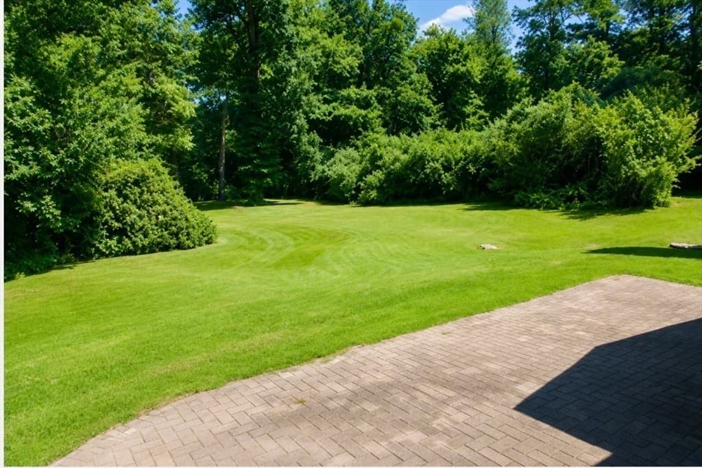 Single Family Residence at 212 Charlton Road, Sturbridge MA 01566, Sturbridge, photo 17 of 21