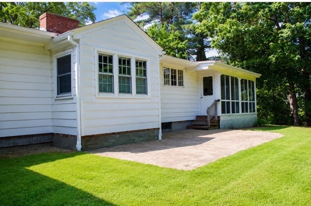 Single Family Residence at 212 Charlton Road, Sturbridge MA 01566, Sturbridge, photo 18 of 21