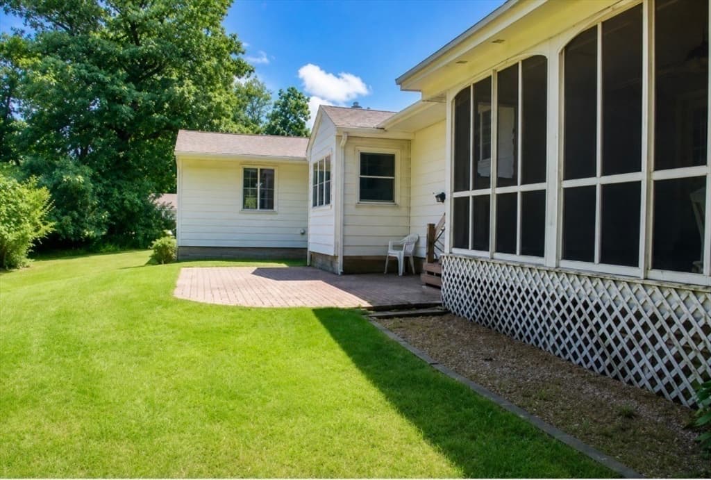 Single Family Residence at 212 Charlton Road, Sturbridge MA 01566, Sturbridge, photo 19 of 21