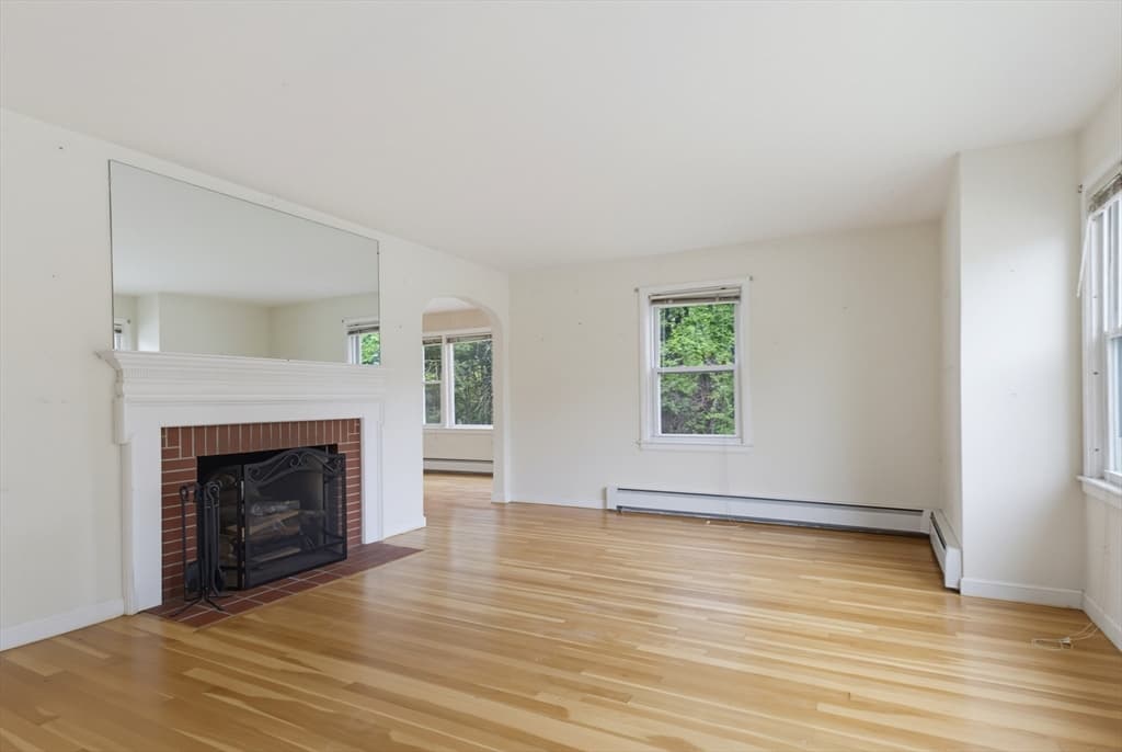 17 Reynolds St, Worcester MA 01606 photo 10