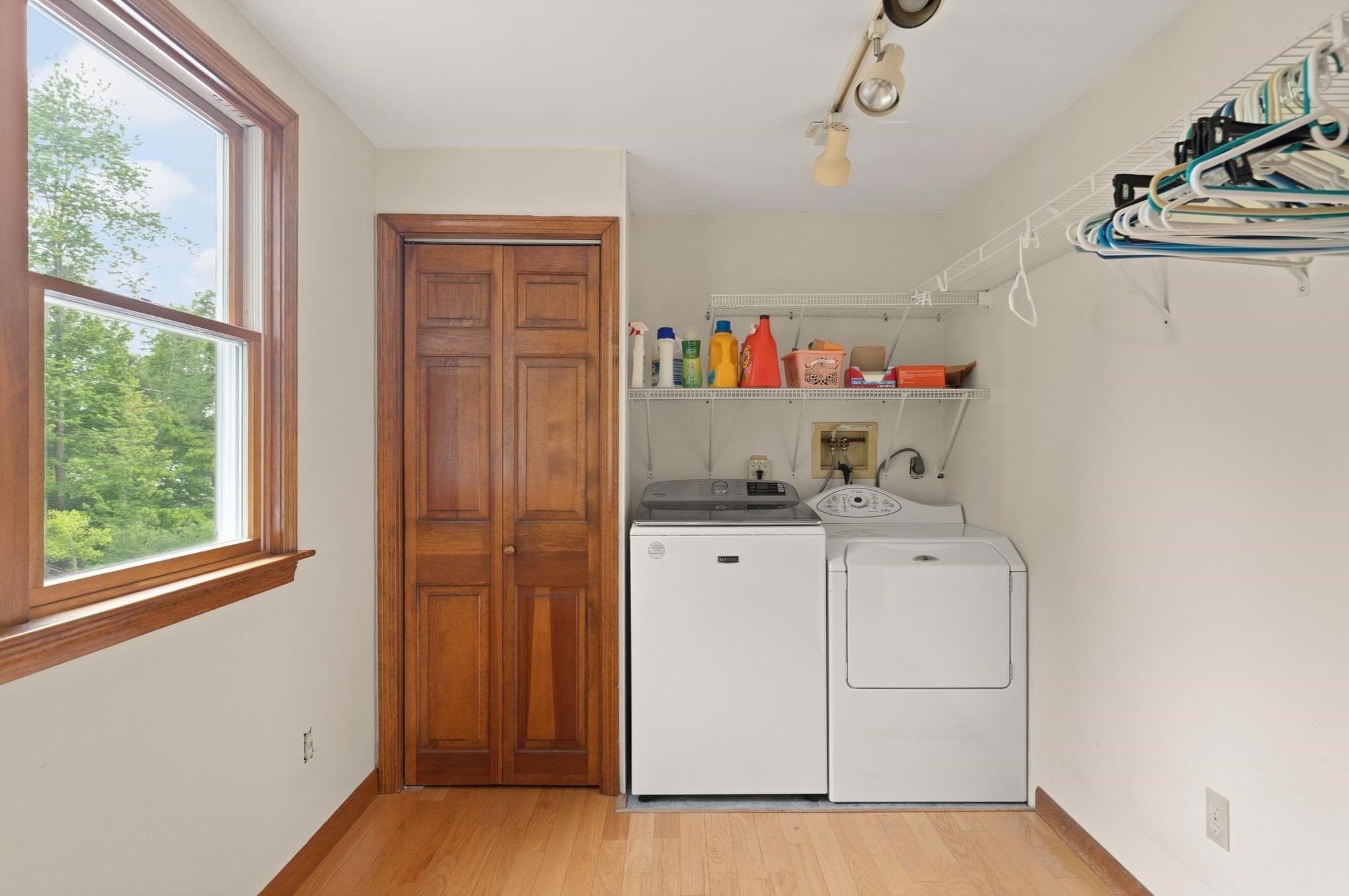 Single Family Residence at 175 Lake Shore Ave, Hamilton MA 01982, Hamilton, photo 27 of 41