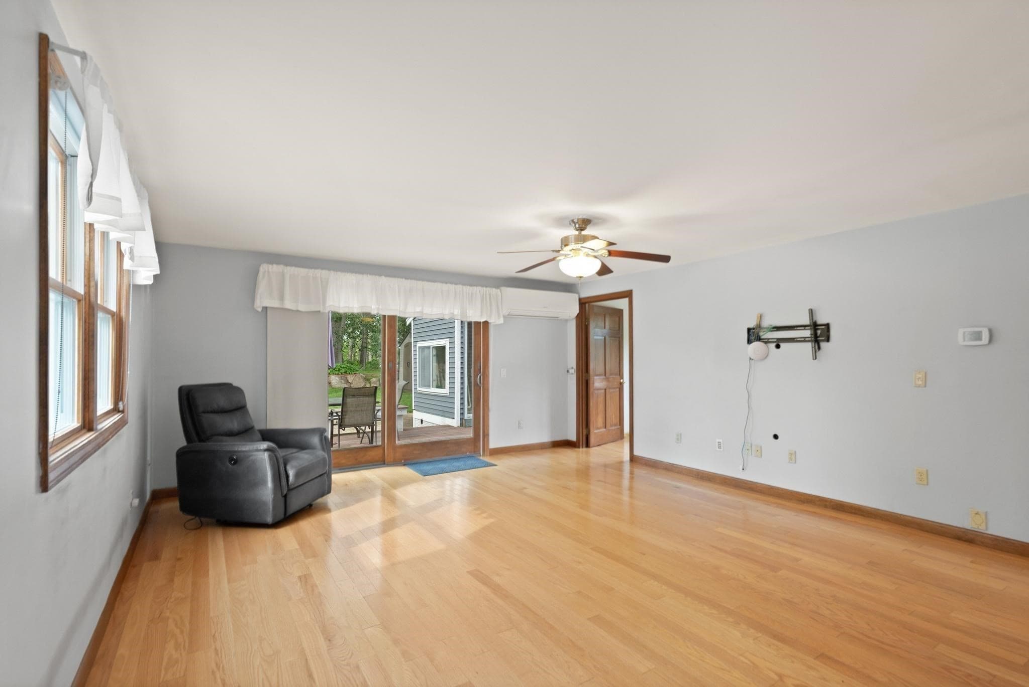 Single Family Residence at 175 Lake Shore Ave, Hamilton MA 01982, Hamilton, photo 14 of 41