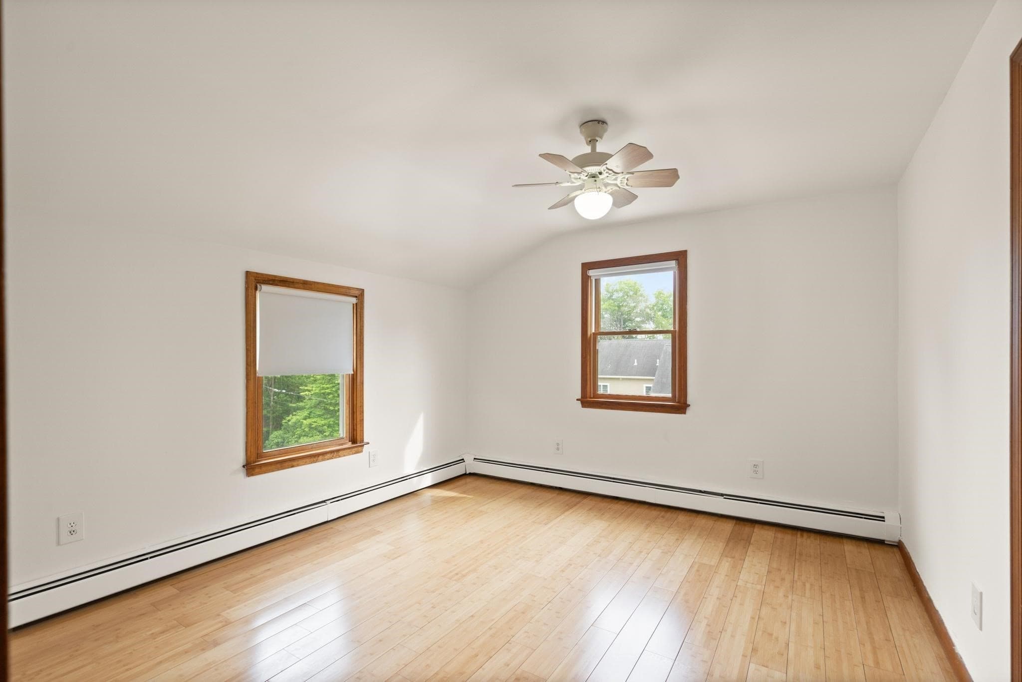 Single Family Residence at 175 Lake Shore Ave, Hamilton MA 01982, Hamilton, photo 21 of 41