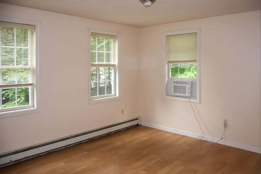 94 Whitins Rd, Sutton MA 01590 photo 23
