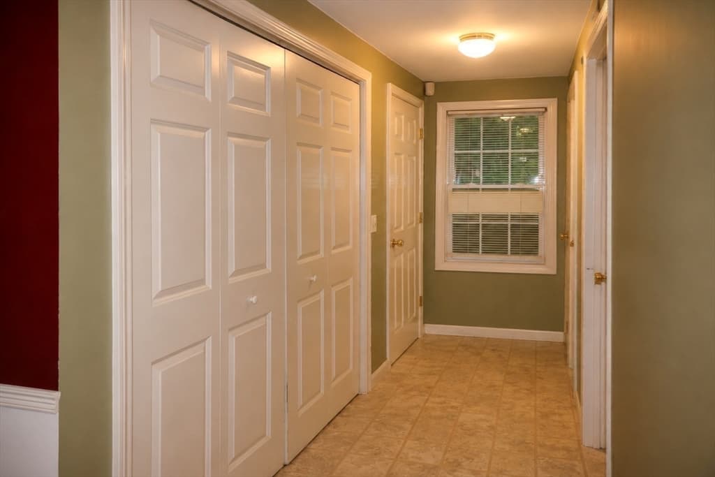 94 Whitins Rd, Sutton MA 01590 photo 11