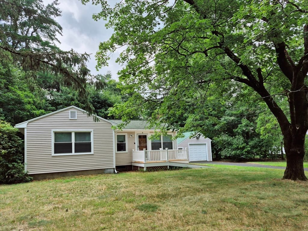 9 Howell, Sudbury MA 01776
