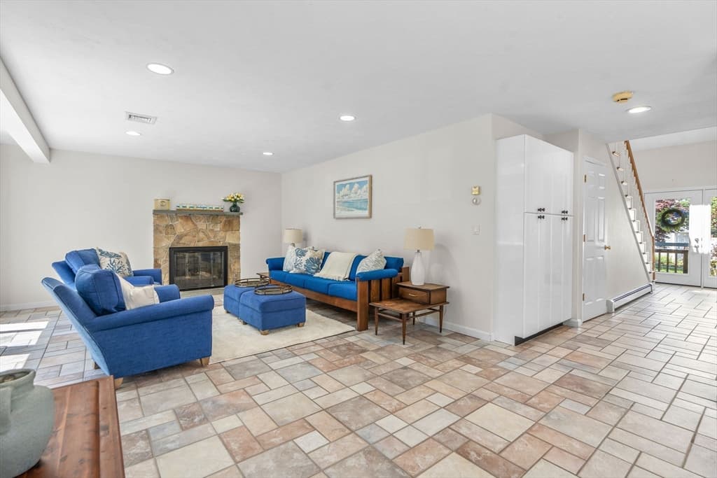 24 Bluff Ave, Mashpee MA 02649 photo 9