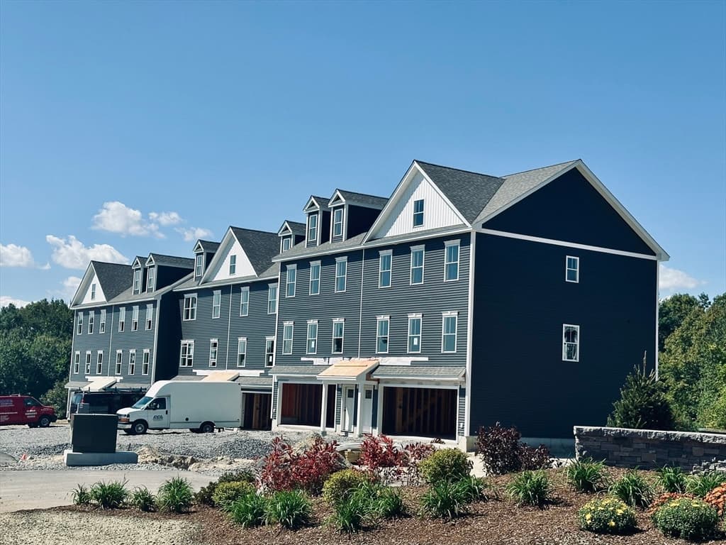 23 Elise Avenue # 85, Londonderry NH 03053 photo 9