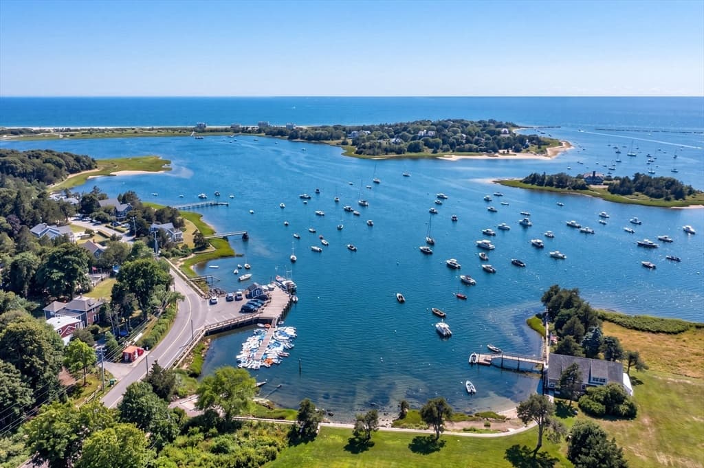 606 W Falmouth Hwy # 4, Falmouth MA 02540 photo 2