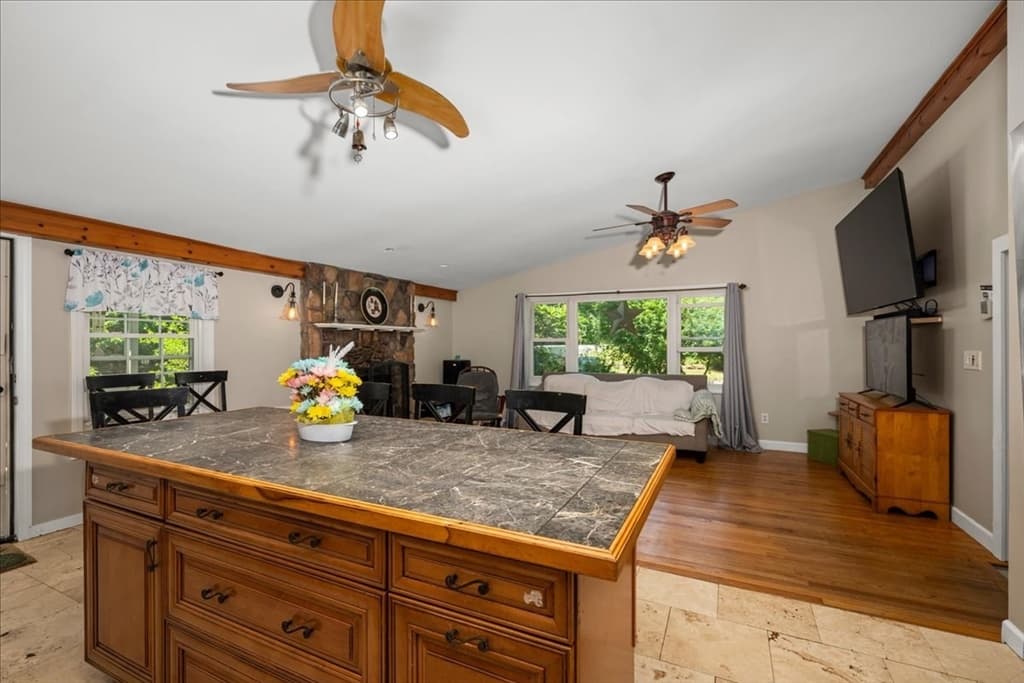 237 Boston Rd, Palmer MA 01069 photo 8