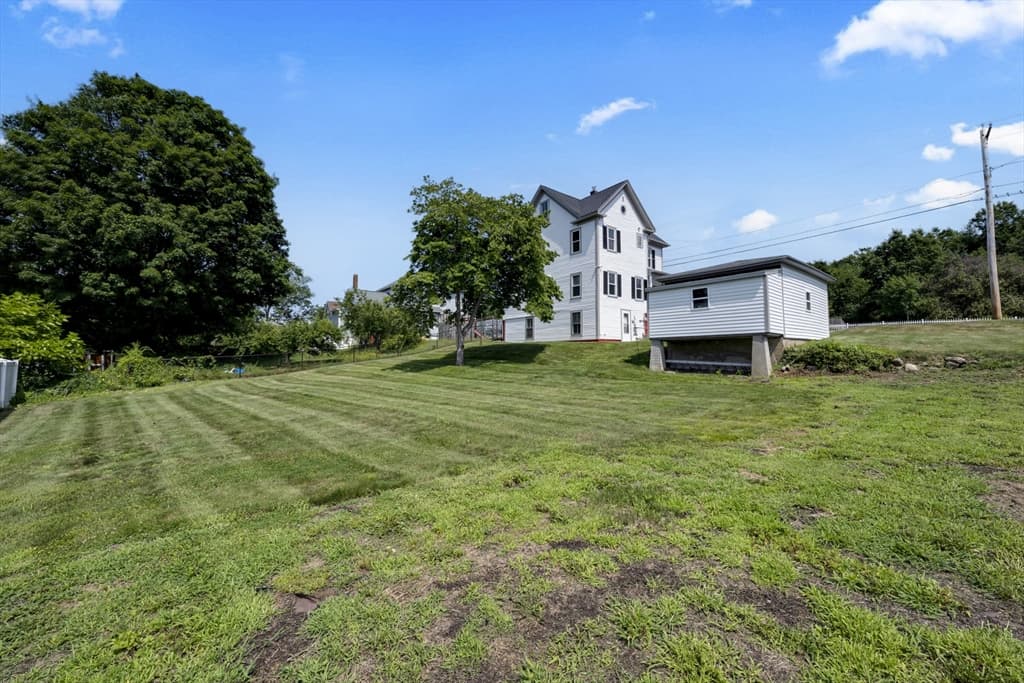 Single Family Residence at 109 South St, Ware MA 01082, Ware, photo 3 of 34