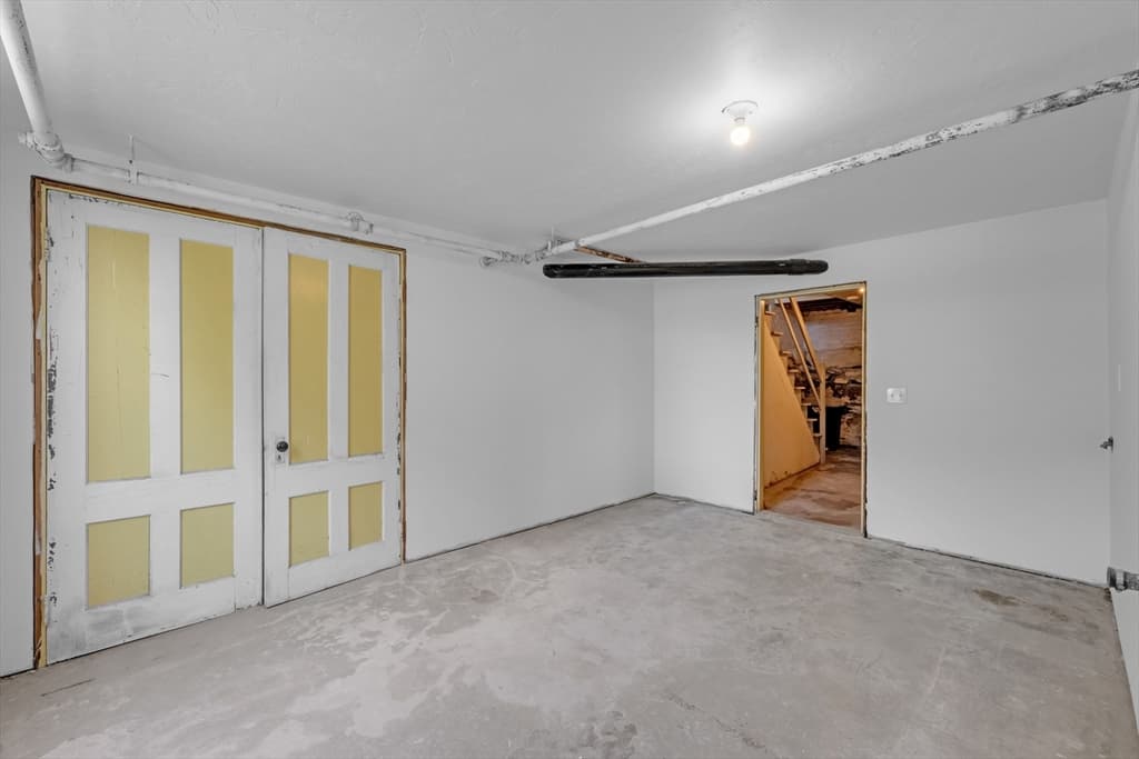 Single Family Residence at 109 South St, Ware MA 01082, Ware, photo 31 of 34