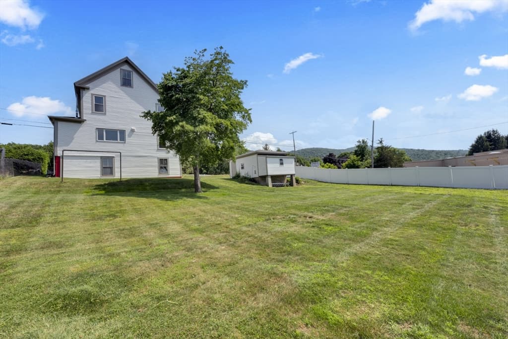 Single Family Residence at 109 South St, Ware MA 01082, Ware, photo 4 of 34