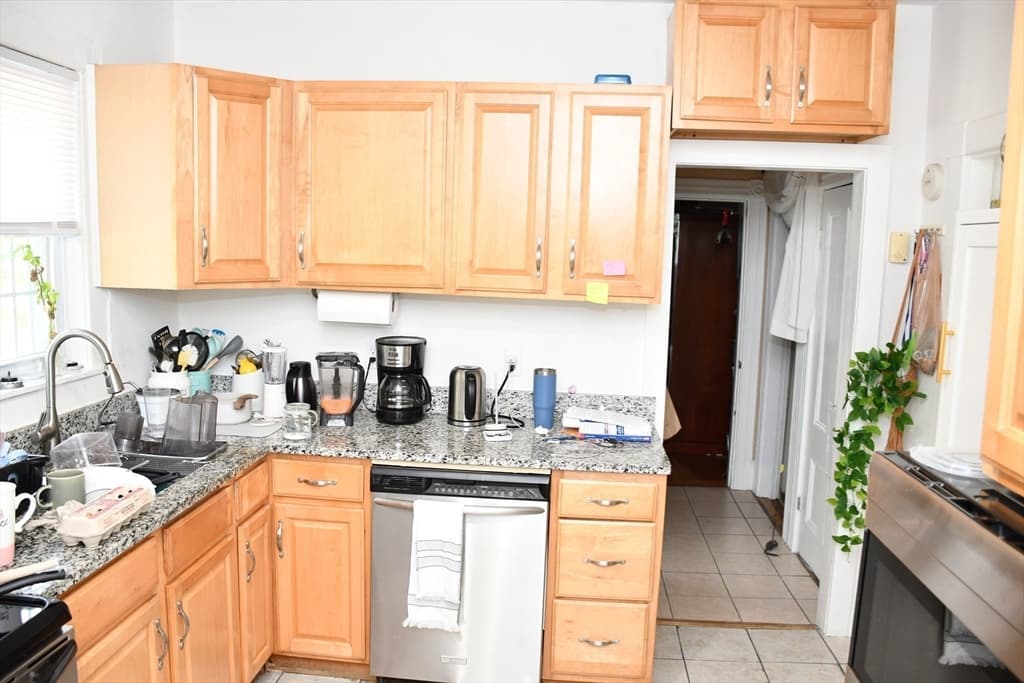 619 Union St, Rockland MA 02370 photo 6