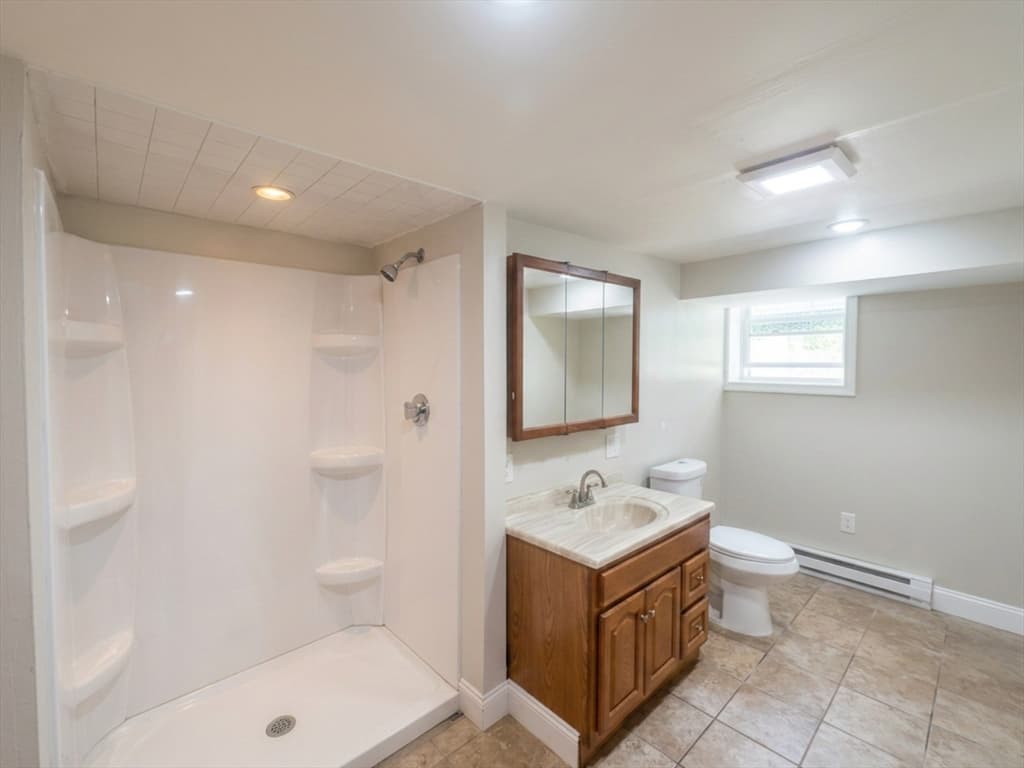 435 Stetson St, Fall River MA 02720 photo 23