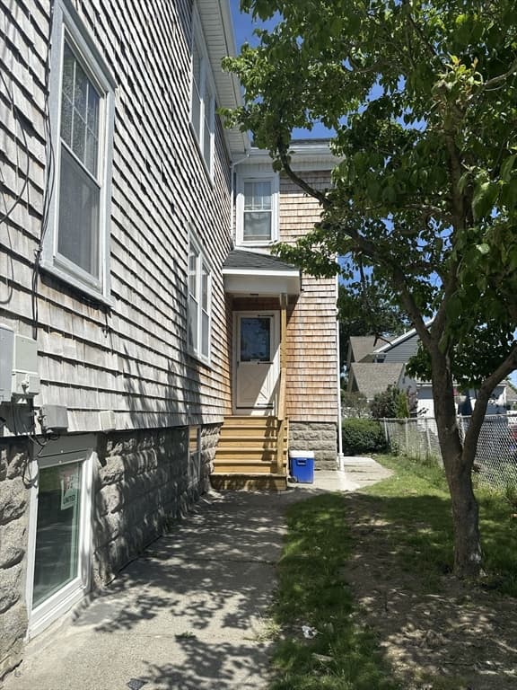 435 Stetson St, Fall River MA 02720 photo 7