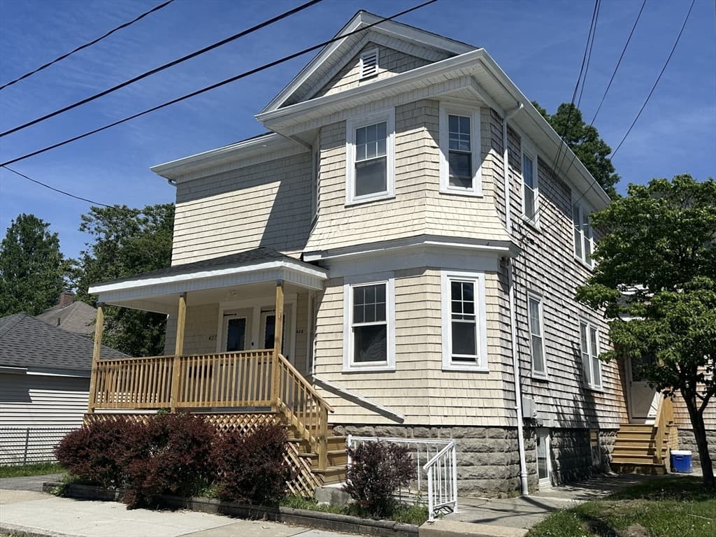 435 Stetson St, Fall River MA 02720