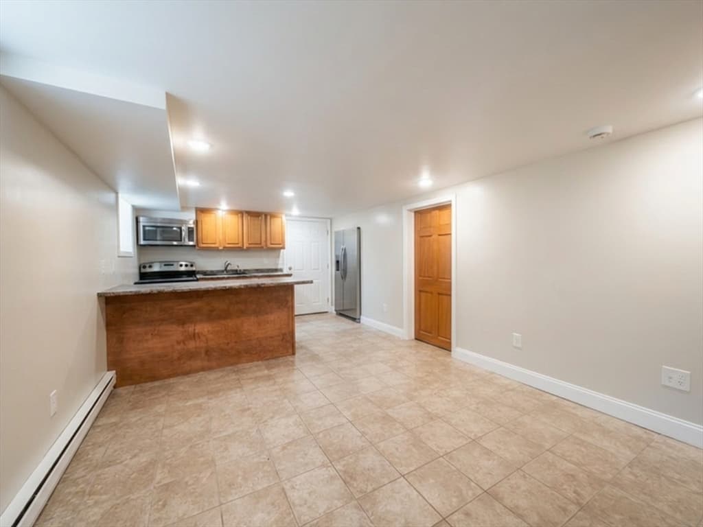 435 Stetson St, Fall River MA 02720 photo 20