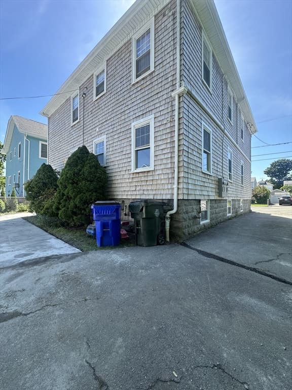 435 Stetson St, Fall River MA 02720 photo 25